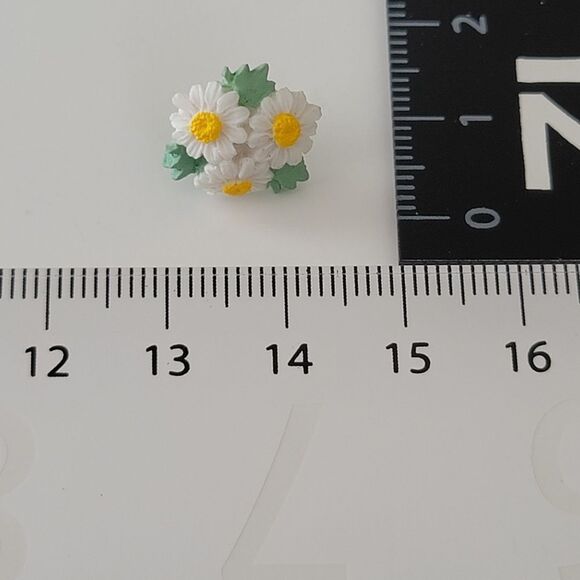 Earrings Daisy Floral Earrings #0035 - Picture 3 of 7